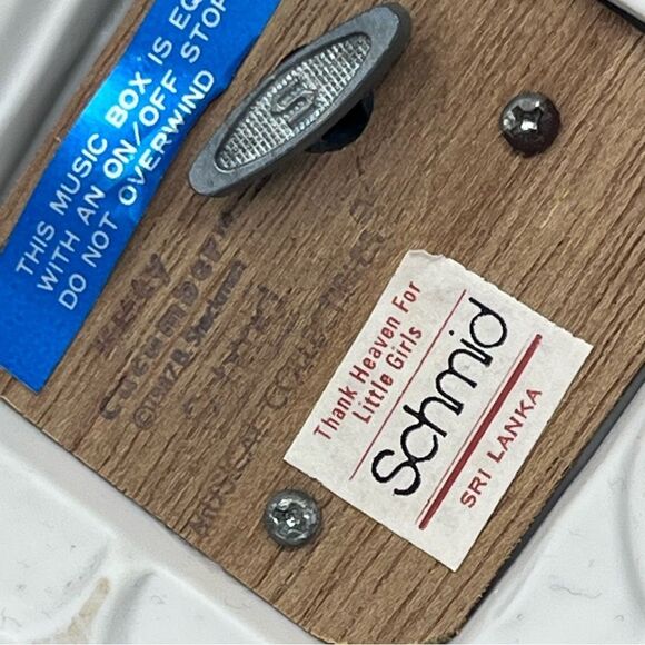 1987 Schmid Kitty Cucumber Thank Heavens For Little Girls Ceramic Music Box - Picture 11 of 12